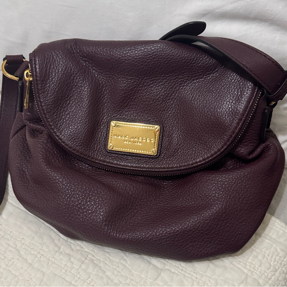 Marc by Marc Jacobs Burgundy Leather Shoulder Bag